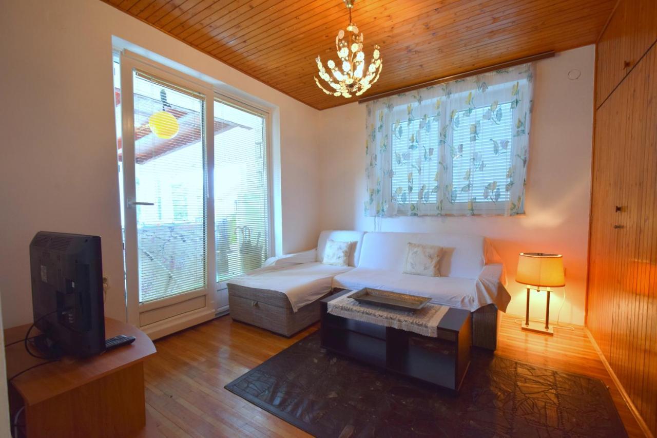 Apartment Angela Malinska Εξωτερικό φωτογραφία