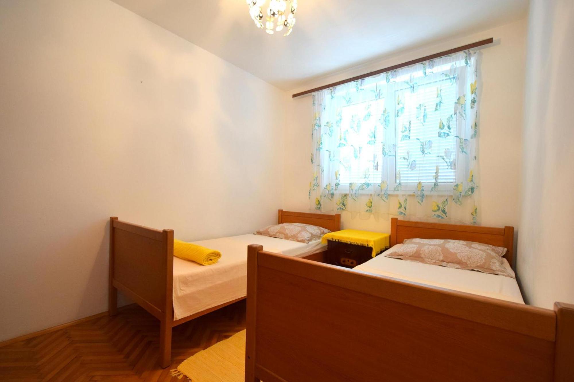 Apartment Angela Malinska Εξωτερικό φωτογραφία