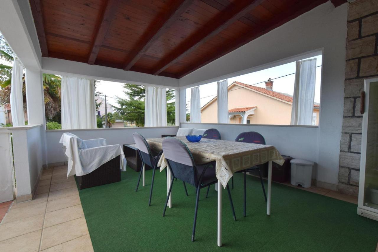 Apartment Angela Malinska Εξωτερικό φωτογραφία