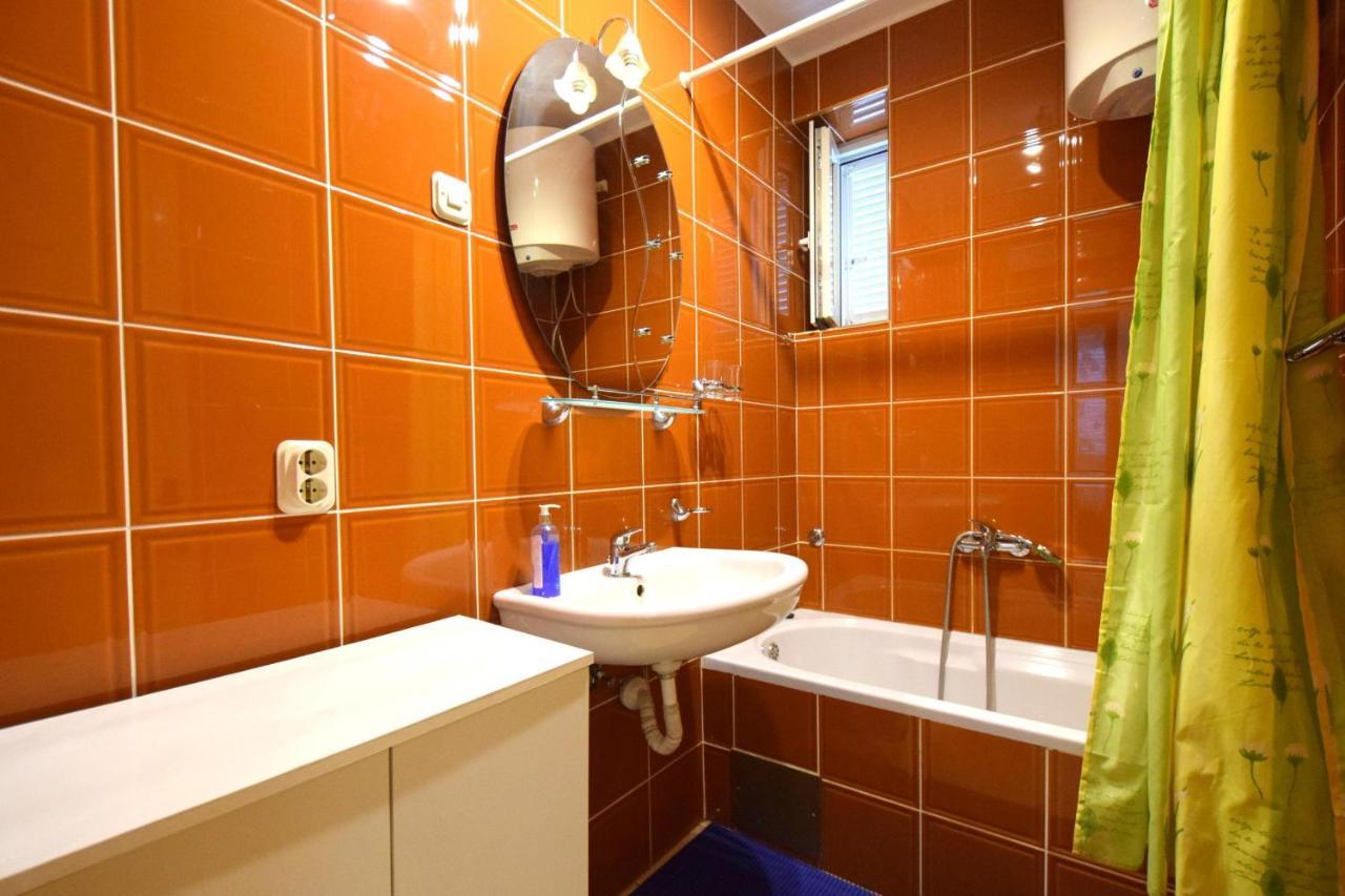 Apartment Angela Malinska Εξωτερικό φωτογραφία